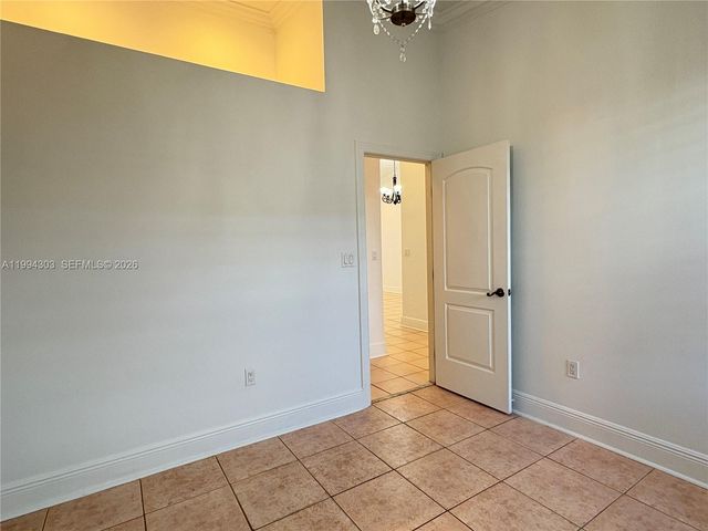 6702 NW 190th St 6702, Hialeah, FL 33015