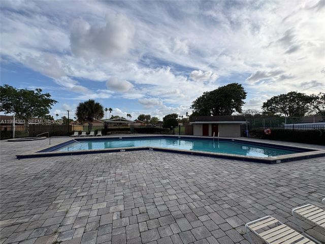 6702 NW 190th St 6702, Hialeah, FL 33015