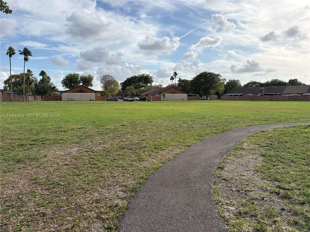 6702 NW 190th St 6702, Hialeah, FL 33015