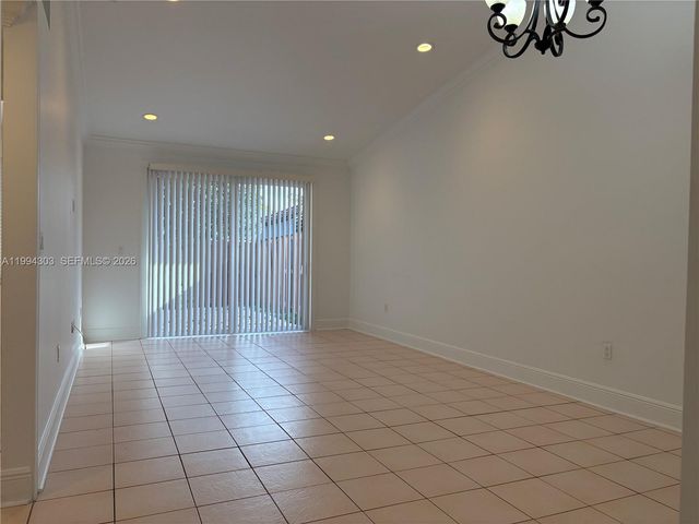 6702 NW 190th St 6702, Hialeah, FL 33015