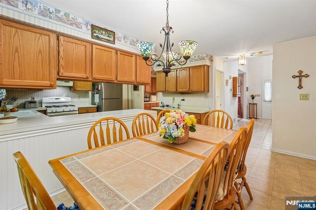 22 Eric Trail, Sussex, NJ 07461