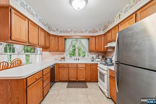 22 Eric Trail, Sussex, NJ 07461