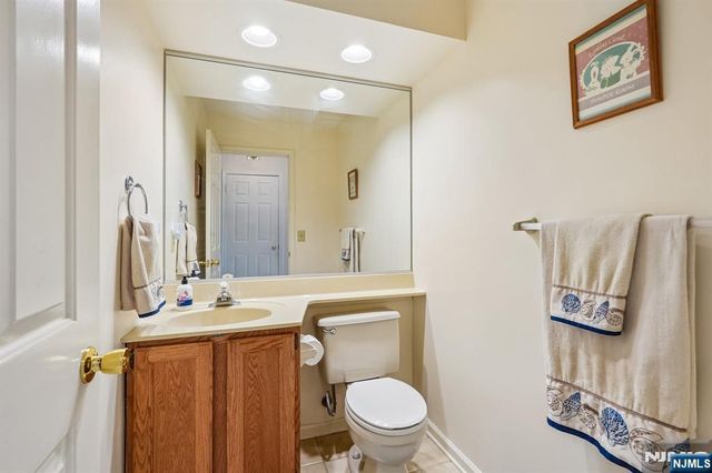22 Eric Trail, Sussex, NJ 07461