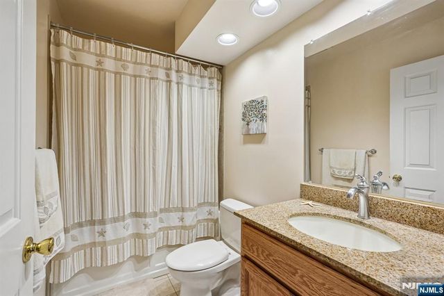 22 Eric Trail, Sussex, NJ 07461