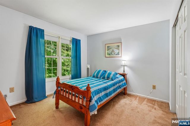 22 Eric Trail, Sussex, NJ 07461