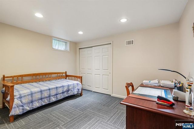 22 Eric Trail, Sussex, NJ 07461