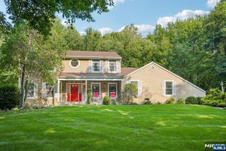 22 Eric Trail, Sussex, NJ 07461