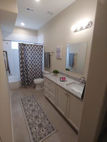 4926 Weeping Willow Road B, Houston, TX 77092