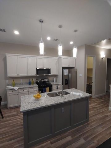 4926 Weeping Willow Road B, Houston, TX 77092