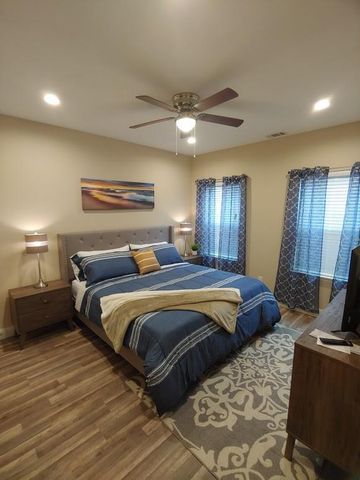 4926 Weeping Willow Road B, Houston, TX 77092