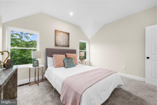 201 PENLLYN BLUE BELL PIKE, Blue Bell, PA 19422