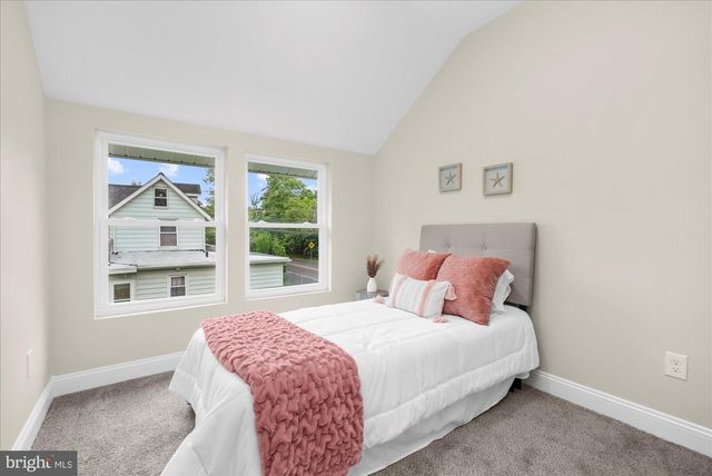 201 PENLLYN BLUE BELL PIKE, Blue Bell, PA 19422
