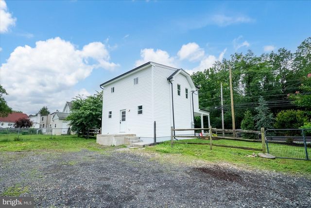 201 PENLLYN BLUE BELL PIKE, Blue Bell, PA 19422