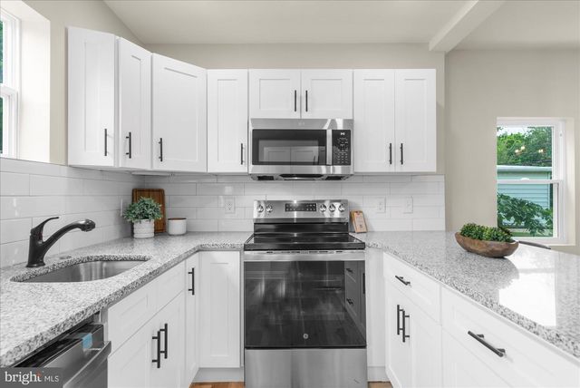 201 PENLLYN BLUE BELL PIKE, Blue Bell, PA 19422