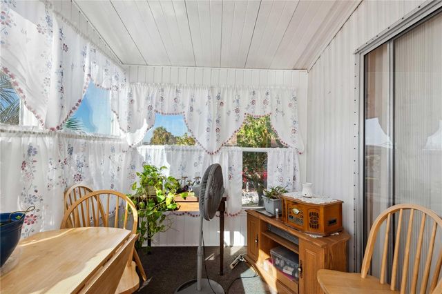 37827 MISSION HILLS AVENUE, Zephyrhills, FL 33541