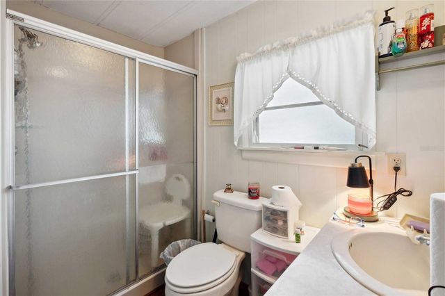 37827 MISSION HILLS AVENUE, Zephyrhills, FL 33541