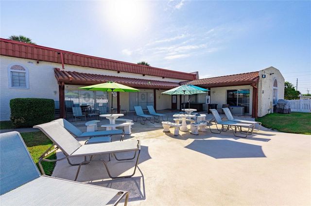 37827 MISSION HILLS AVENUE, Zephyrhills, FL 33541