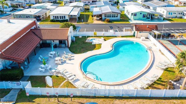 37827 MISSION HILLS AVENUE, Zephyrhills, FL 33541