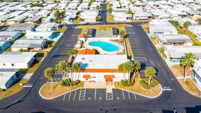 37827 MISSION HILLS AVENUE, Zephyrhills, FL 33541