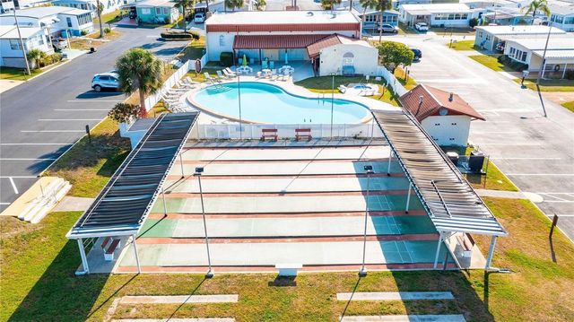 37827 MISSION HILLS AVENUE, Zephyrhills, FL 33541