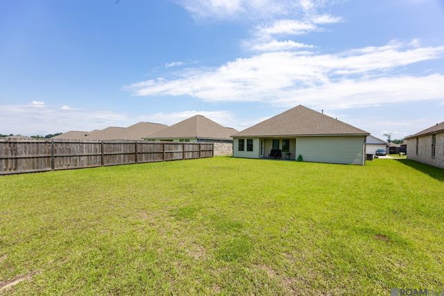642 Correns Ln, Zachary, LA 70791