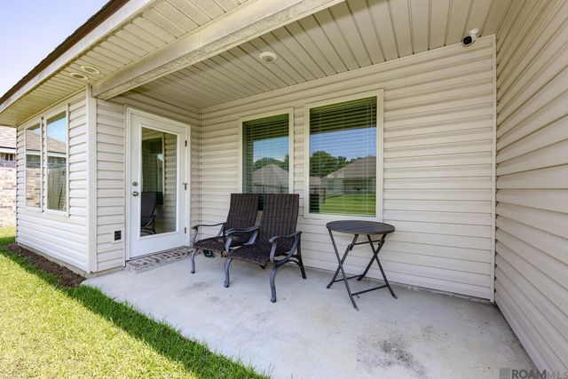 642 Correns Ln, Zachary, LA 70791