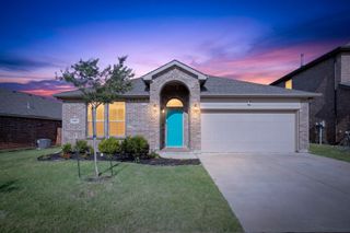 9105 Golden Hollow Lane, Fort Worth, TX 76179