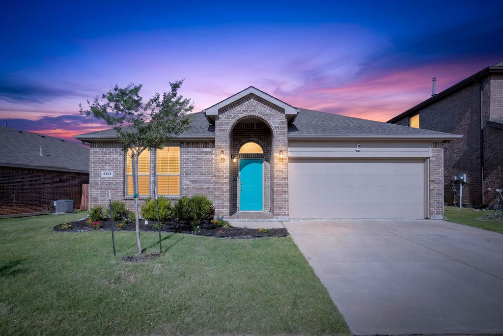 9105 Golden Hollow Lane, Fort Worth, TX 76179