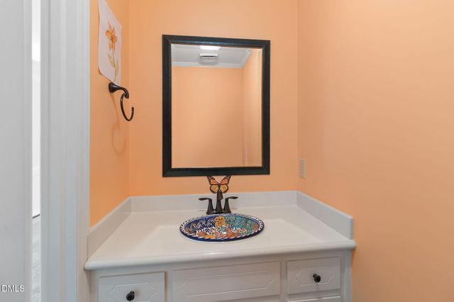 253 Lakeview Drive, Sanford, NC 27332