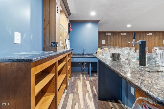 253 Lakeview Drive, Sanford, NC 27332