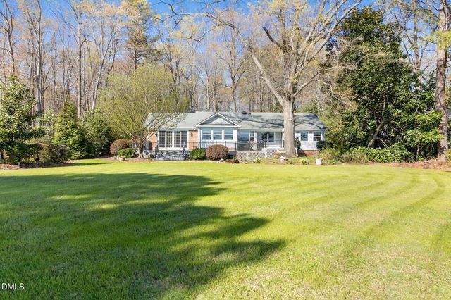 253 Lakeview Drive, Sanford, NC 27332