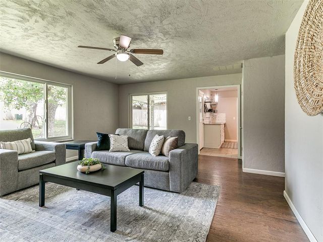 1213 Mockingbird Lane, Edmond, OK 73034