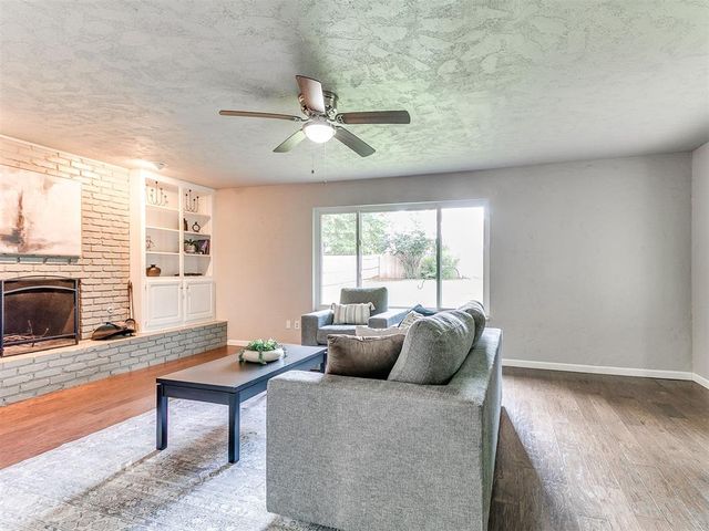1213 Mockingbird Lane, Edmond, OK 73034