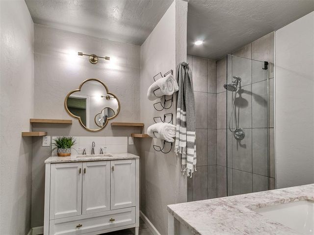 1213 Mockingbird Lane, Edmond, OK 73034