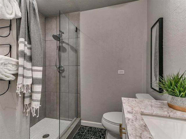 1213 Mockingbird Lane, Edmond, OK 73034