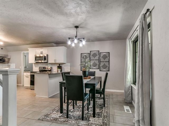 1213 Mockingbird Lane, Edmond, OK 73034