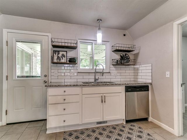1213 Mockingbird Lane, Edmond, OK 73034