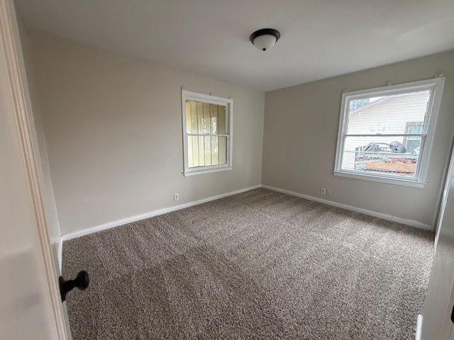 912 E Drummond Avenue, Fresno, CA 93706