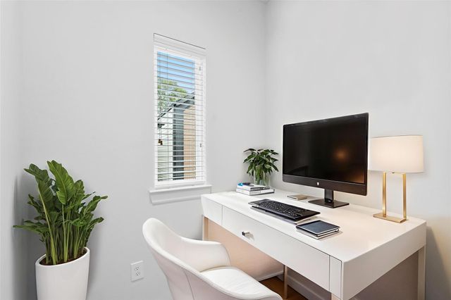 2110 Dewalt Street G, Houston, TX 77088