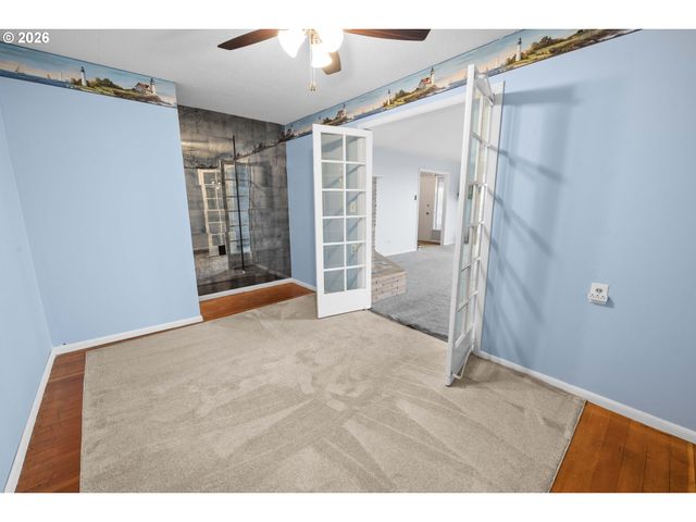 374 W LEXINGTON Ave, Astoria, OR 97103