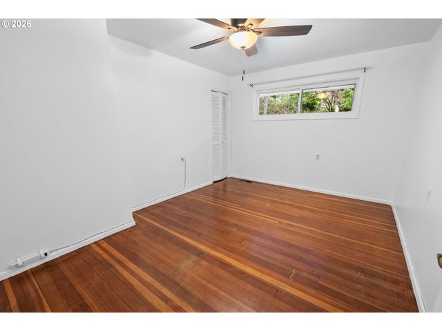 374 W LEXINGTON Ave, Astoria, OR 97103