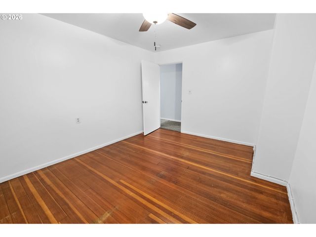 374 W LEXINGTON Ave, Astoria, OR 97103