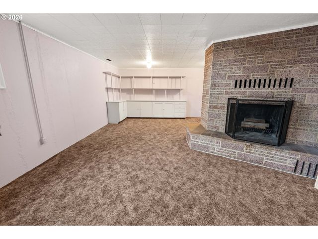 374 W LEXINGTON Ave, Astoria, OR 97103