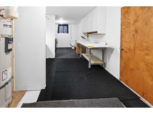 374 W LEXINGTON Ave, Astoria, OR 97103