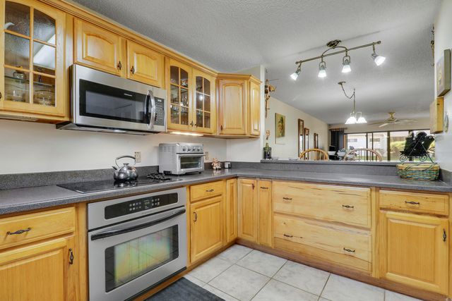3061 SE Aster Lane 302, Stuart, FL 34994