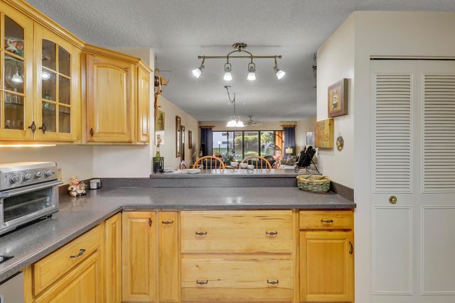 3061 SE Aster Lane 302, Stuart, FL 34994