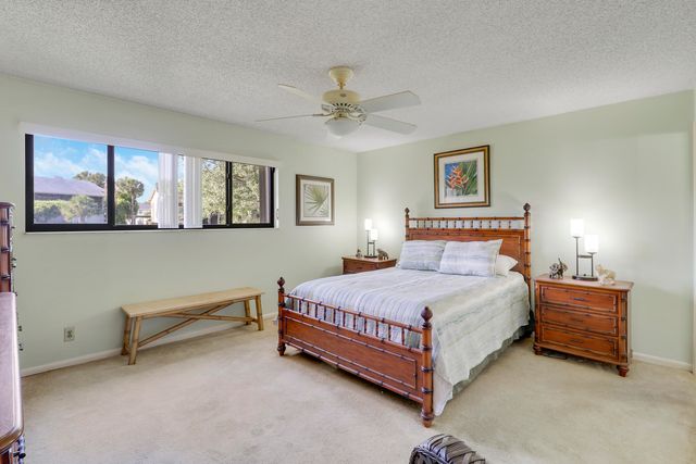 3061 SE Aster Lane 302, Stuart, FL 34994