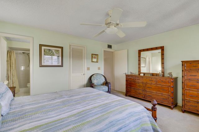 3061 SE Aster Lane 302, Stuart, FL 34994