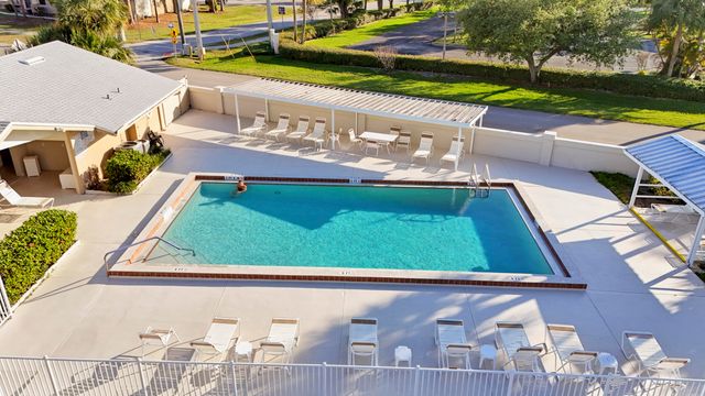 3061 SE Aster Lane 302, Stuart, FL 34994
