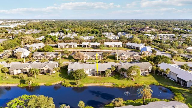 3061 SE Aster Lane 302, Stuart, FL 34994